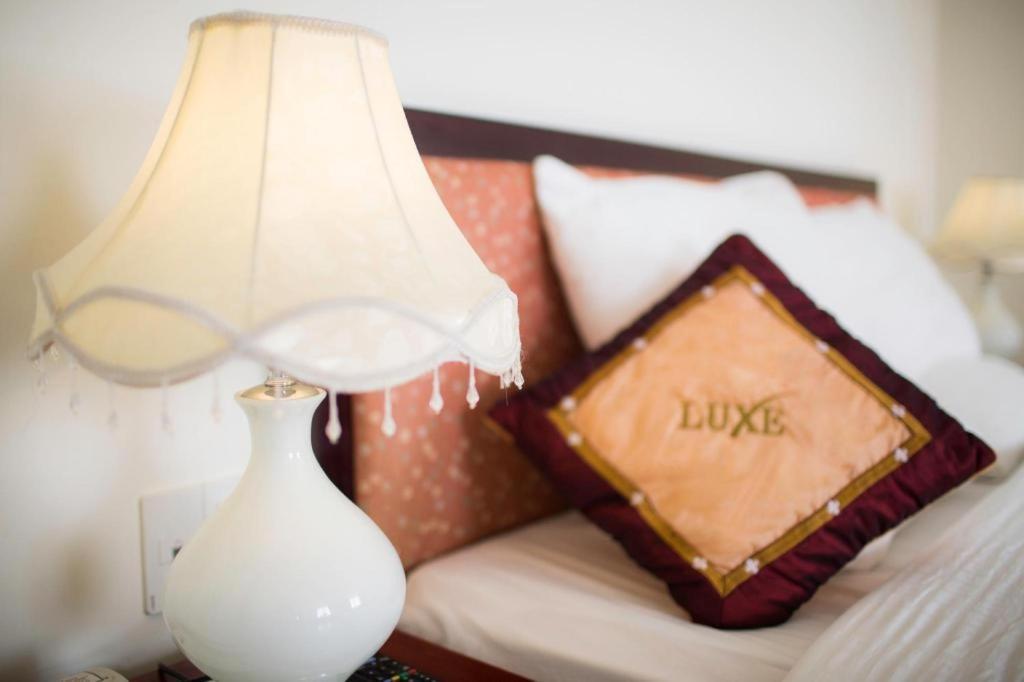Luxe Hotel Ðồng Hới Buitenkant foto