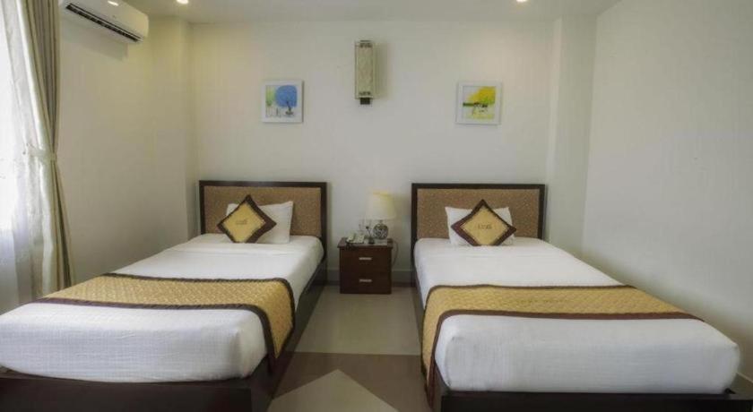 Luxe Hotel Ðồng Hới Buitenkant foto
